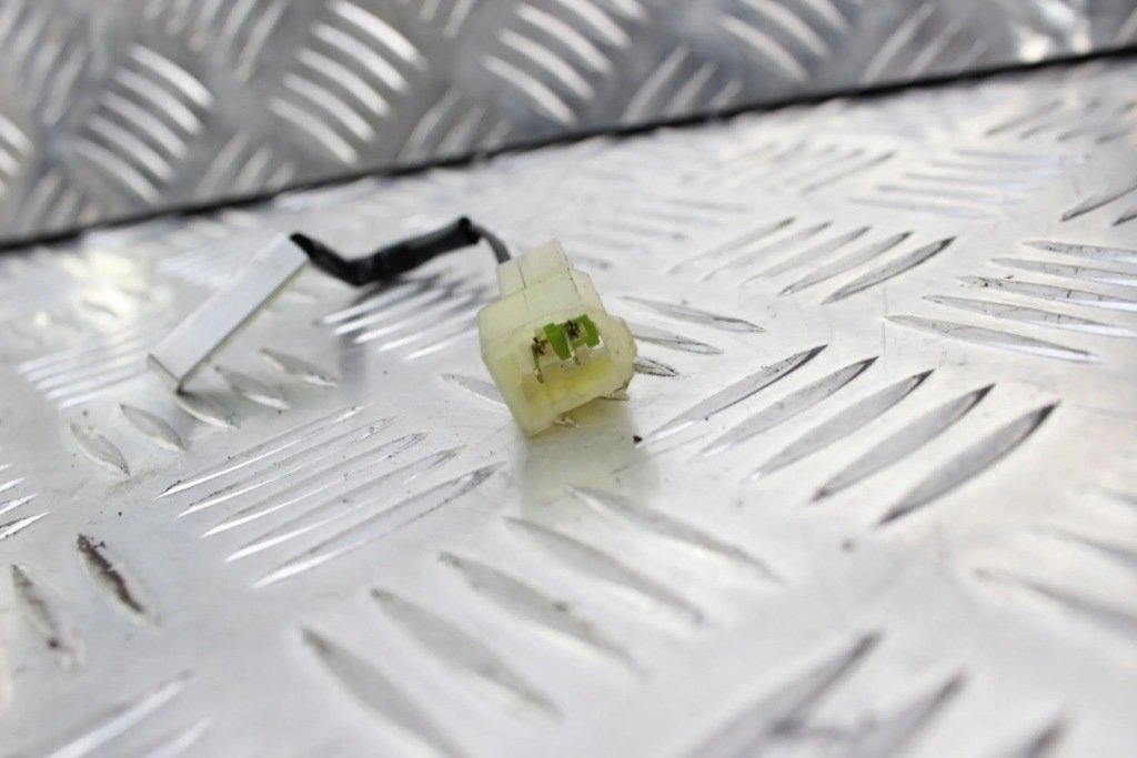 фото №2, Lexus ls 400 1993 датчик