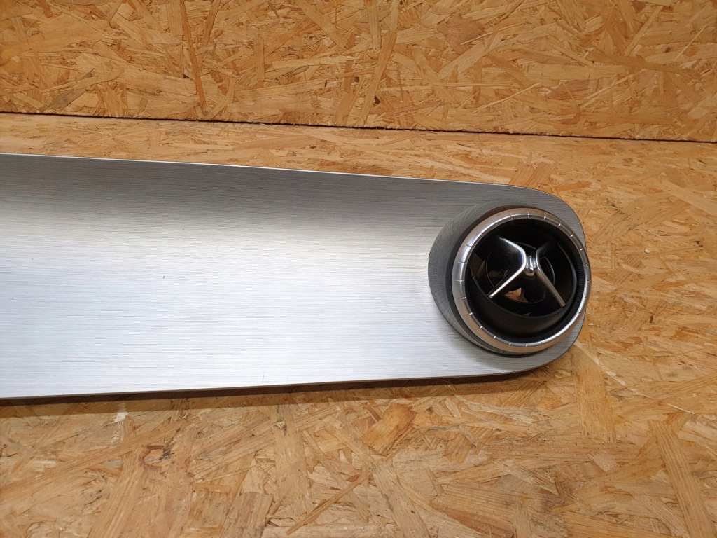 фото №5, Mercedes x-klasa w470 молдинг панелі решітка обдув 68410-5xa1a