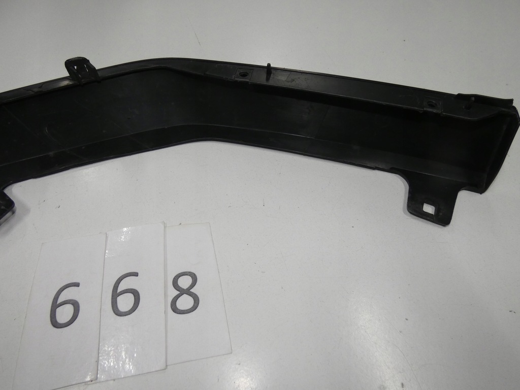 фото №14, Накладка-спойлер бампера передний правый lexus rx 668.