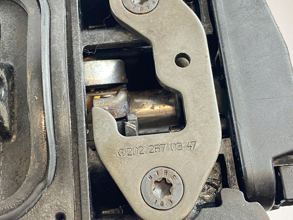 Вибірник передач механічна коробка передач домкрат mercedes w124 w201 1242601394 2022670161 Доставка