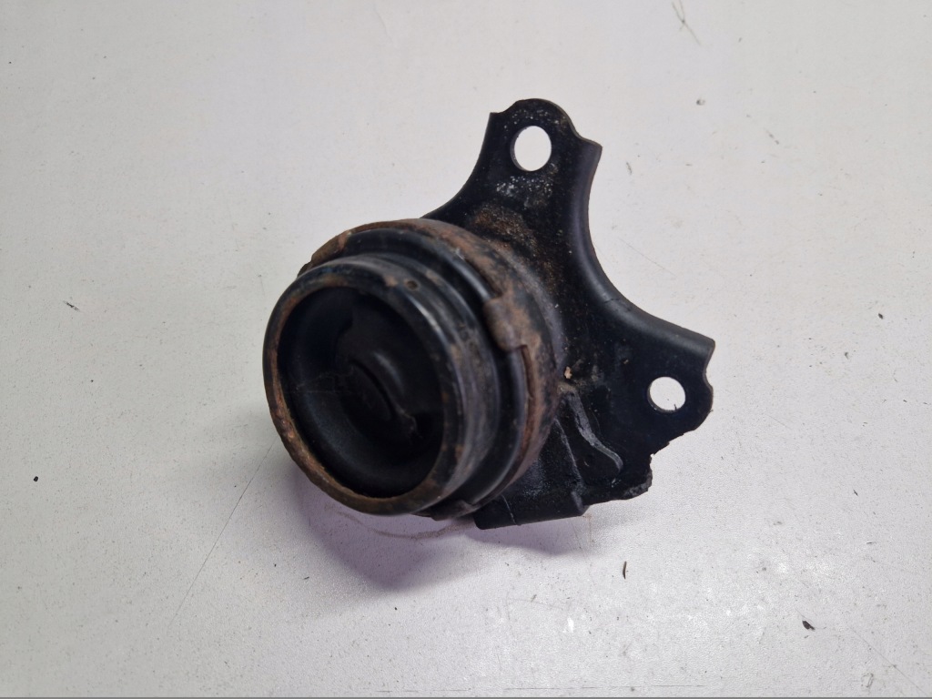 фото №1, Honda civic vii 1.4 бензин подушка кронштейн двигуна