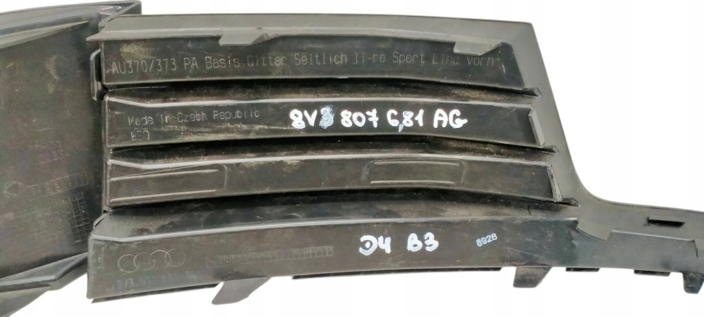 Audi a3 рестайлинг  16-20 решётка  решётка бампера левая передняя перед 8v3807681ag Недорого