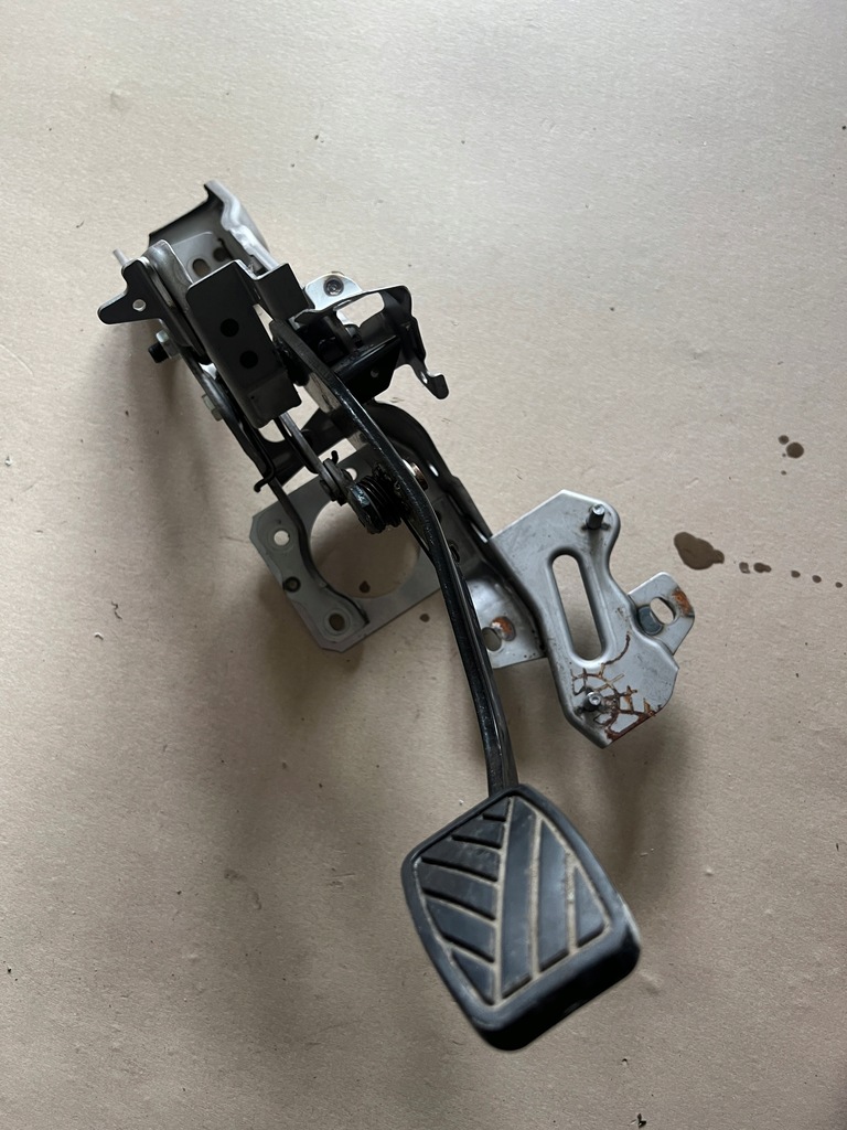 фото №4, Suzuki swift mk8 педаль сцепления тормоза europa