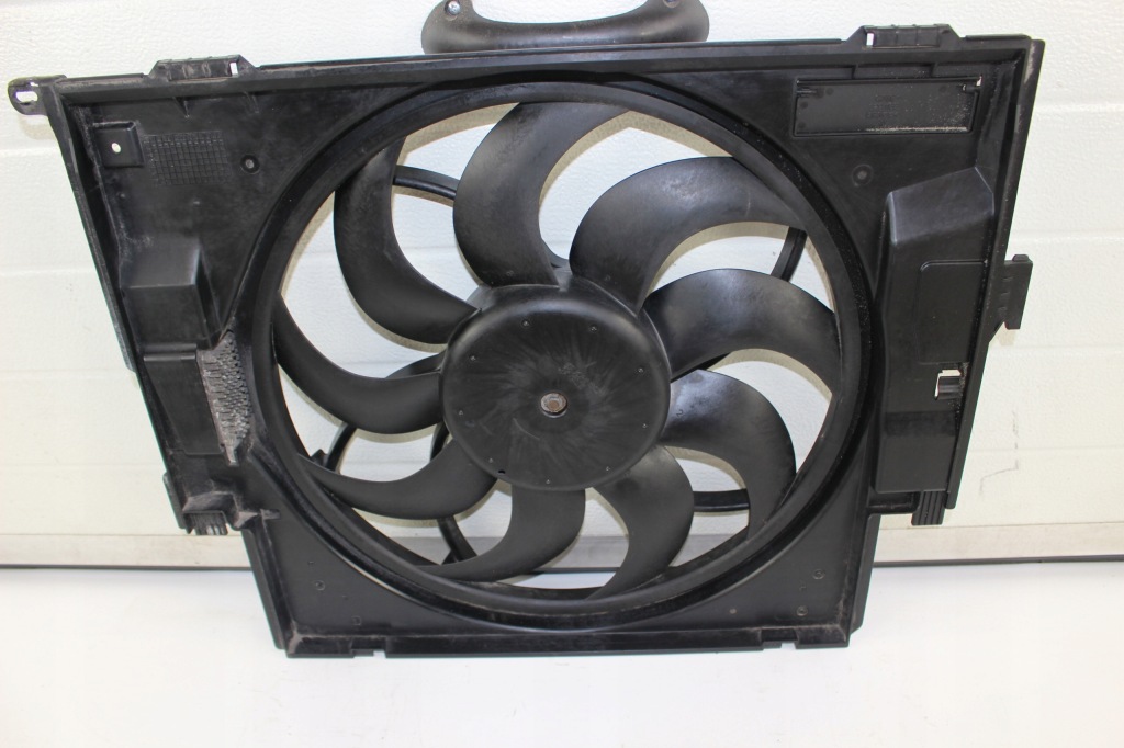 Купить Вентилятор радиатора bmw f20 f30 n13b16 7600557