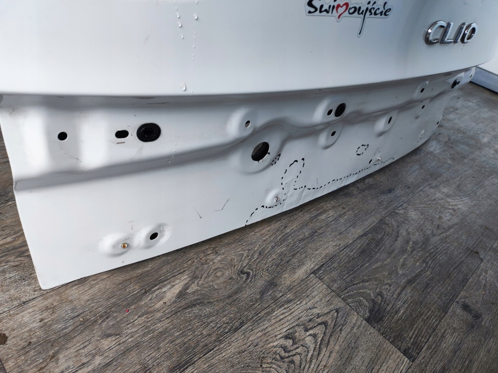 фото №8, Крышка багажника задняя задняя ---- renault clio iv kombi