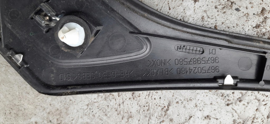 фото №8, Молдинг крыла правый задняя 208 i gti 9675024180