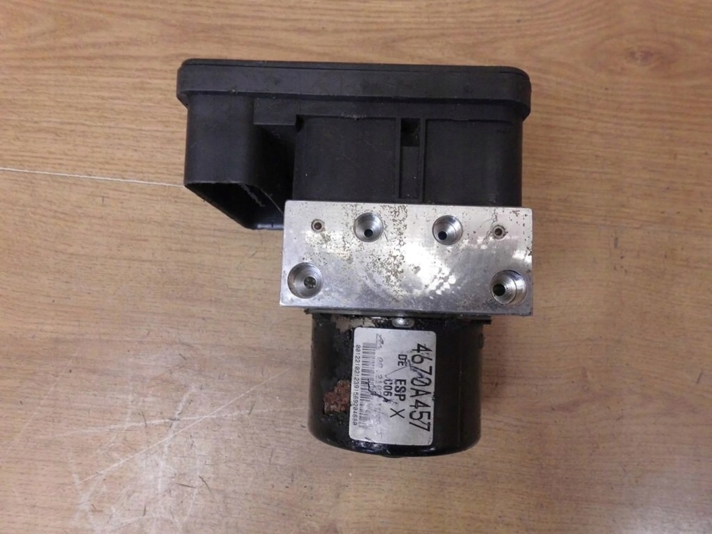 фото №1, Mitsubishi outlander ii 2.4 benz насос abs 4670a457