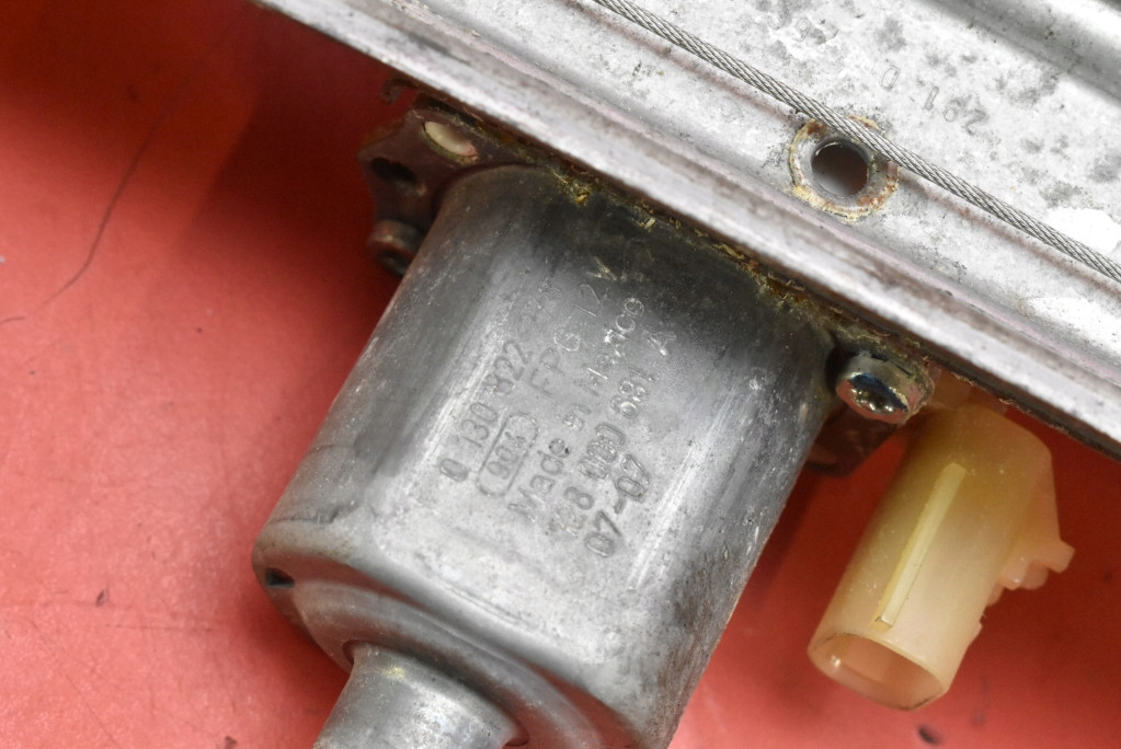 фото №8, Подъемник стекло правый задняя 05074232aa-e dodge caliber 06-12