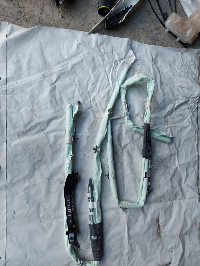 фото №1, Шторка безопасности подушка безопасности подушка правая l462 discovery v hy32-14k159-ad