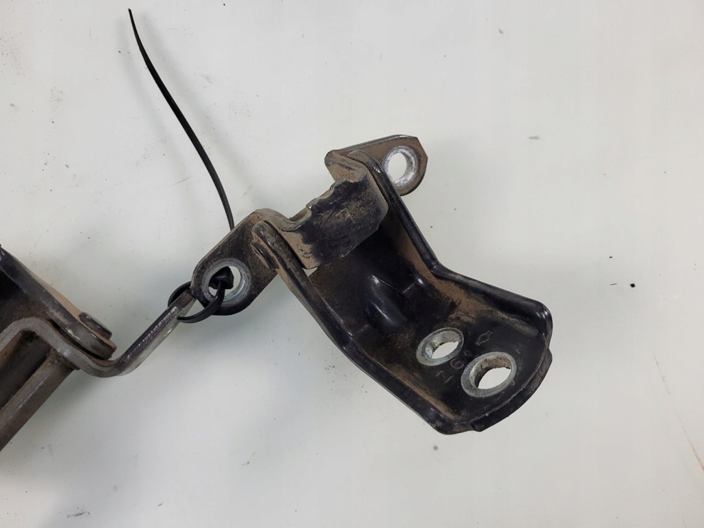 фото №3, Nissan pathfinder r51 lift петлі двері лівий задня gn0