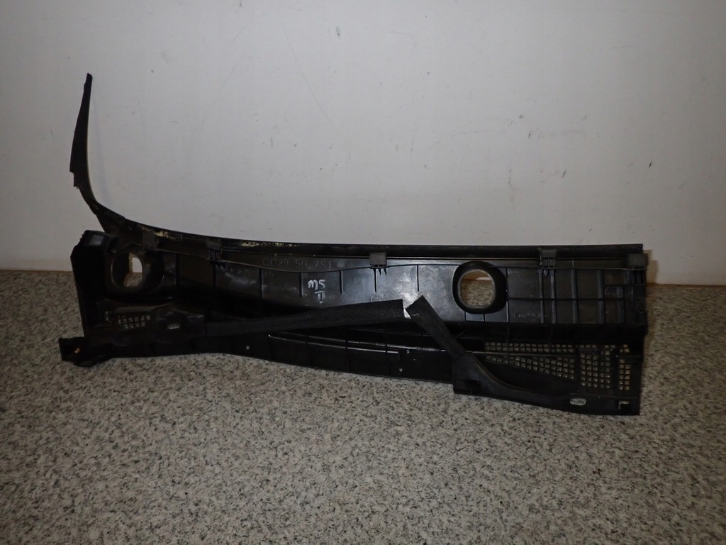 фото №6, Mazda5 mazda 5 ii 10- жабо пластиковый комплект