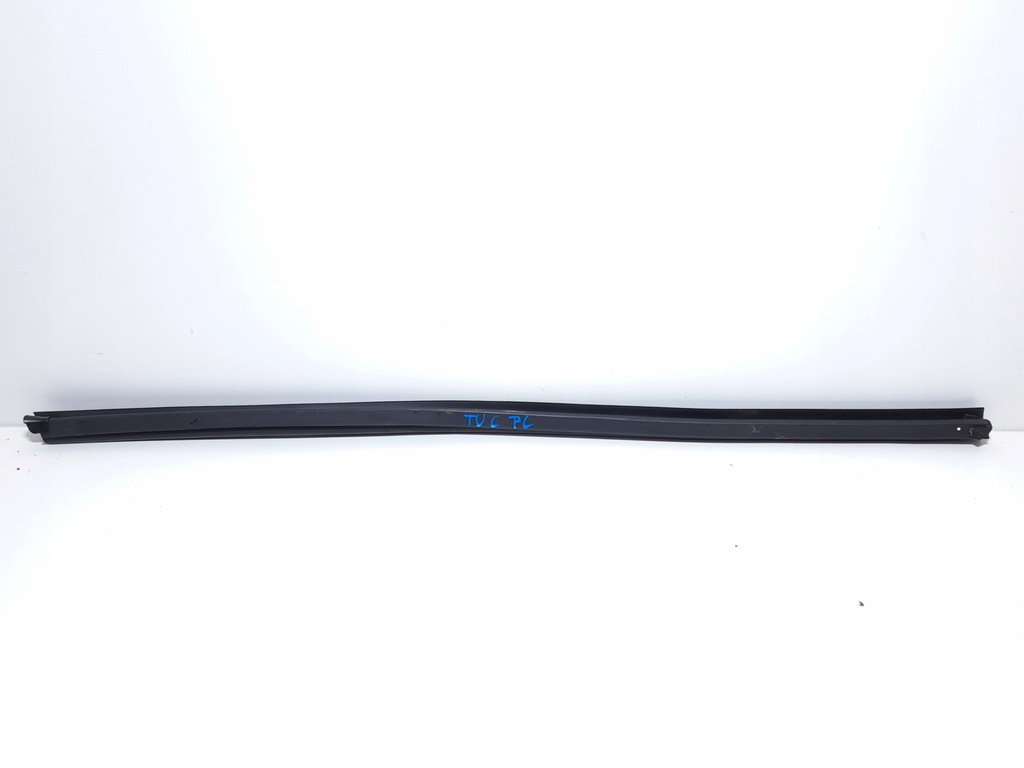 фото №1, Hyundai tucson ii iii молдинг уплотнитель дверь перед левая внутренняя