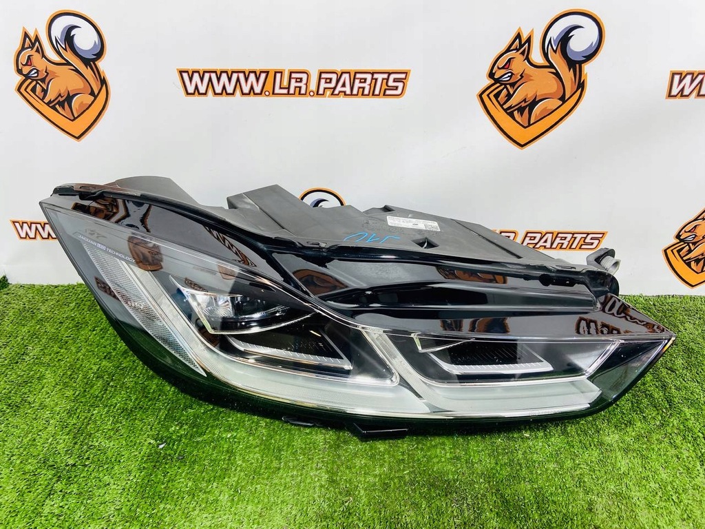 фото №11, Лампа фара правый led matrix jaguar i-pace x590 j9d3-13w029-ha