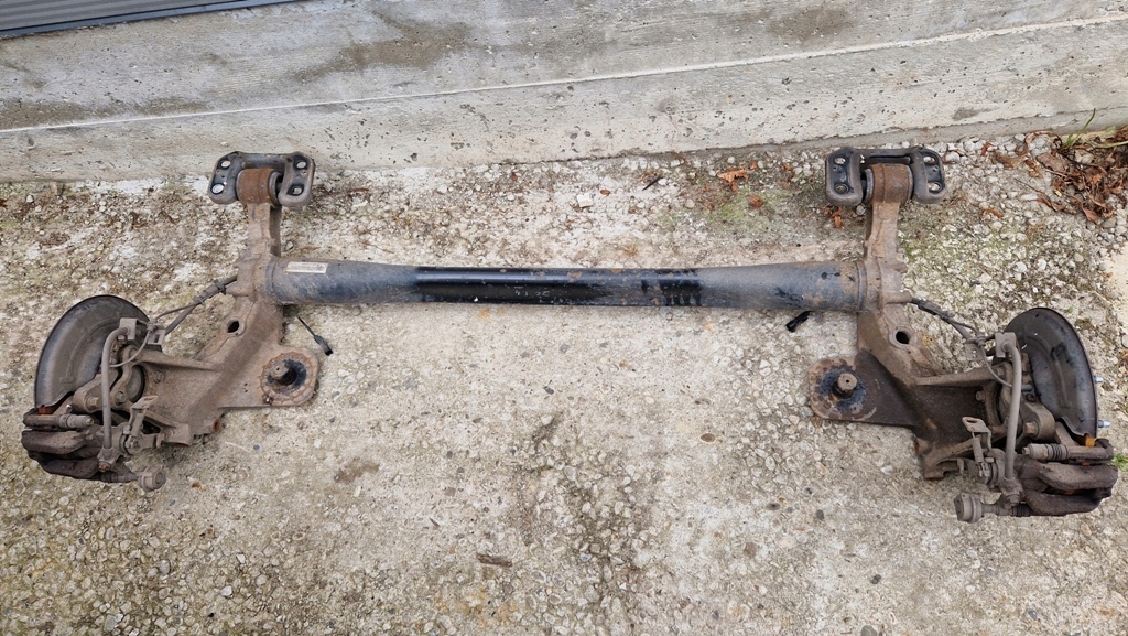 фото №1, Opel zafira c tourer 2011-19 балка задняя подвеска задняя