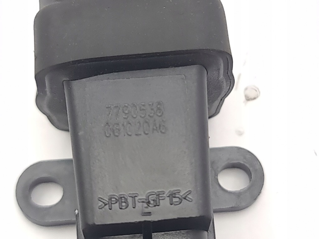 фото №7, Maserati quattroporte 2008 выключатель ударный 7790538