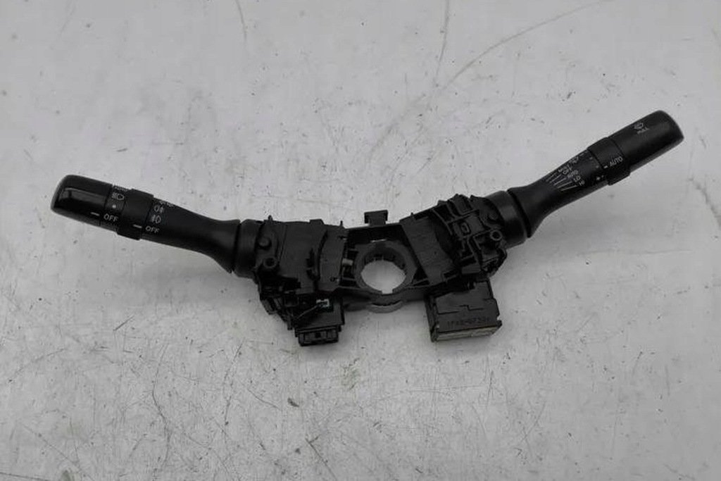 фото №8, Переключатели lexus gs _l1_ 173832 3.5l hybrid 217kw 2007