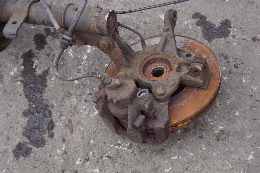 фото №9, Поворотный кулак правый перед renault clio iv 0.9 tce