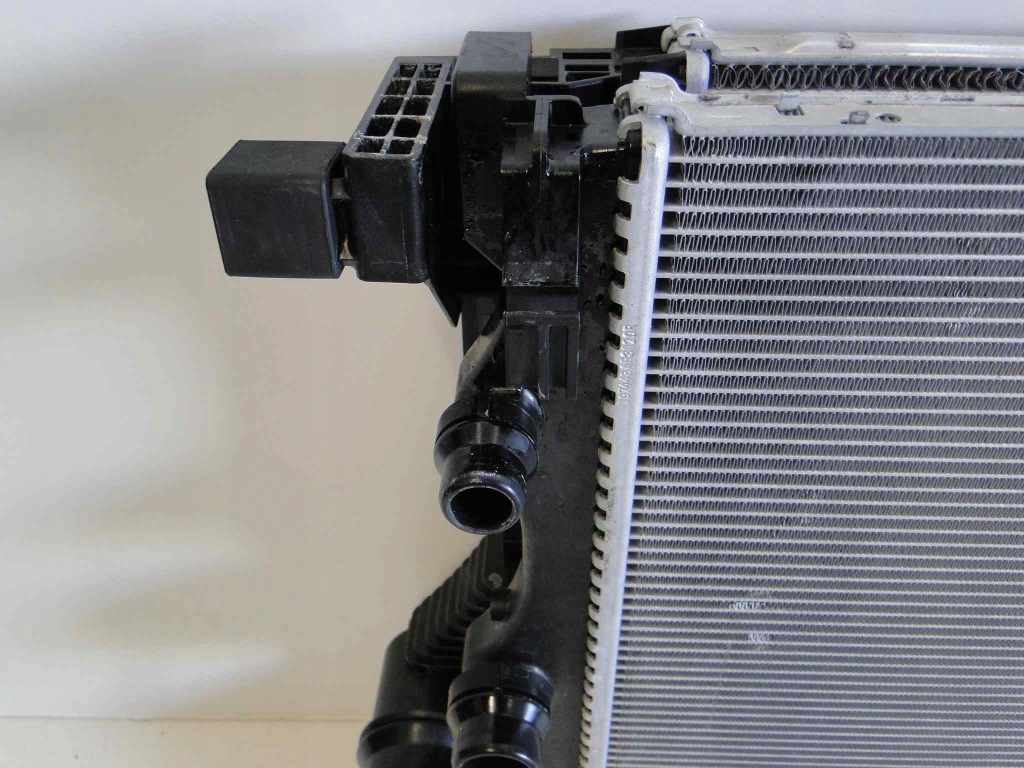 Mercedes cla 118 радиатор воды интеркулер комплект с Разборки