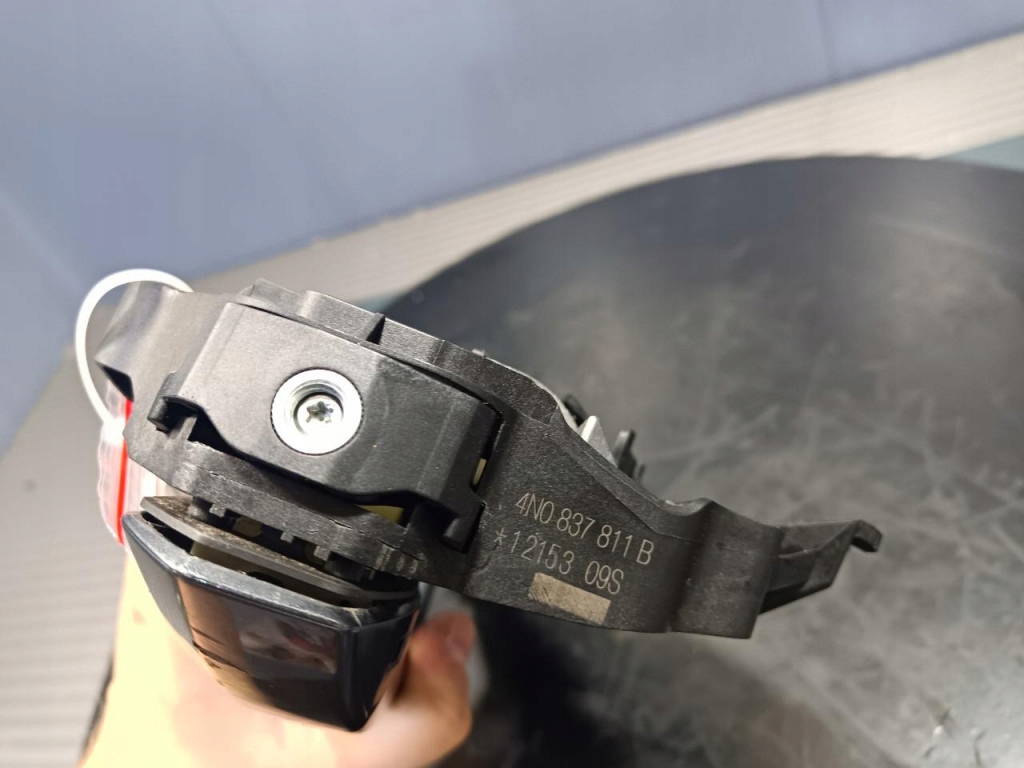 фото №7, Audi a6 c8 ручка задня ліва 4n0837811b