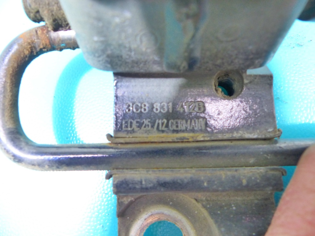 фото №5, Петля двері перед правий vw passat cc