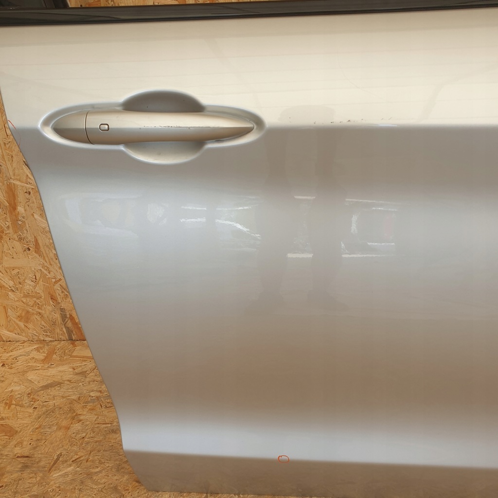 фото №8, Alfa romeo stelvio дверь правый перед 620