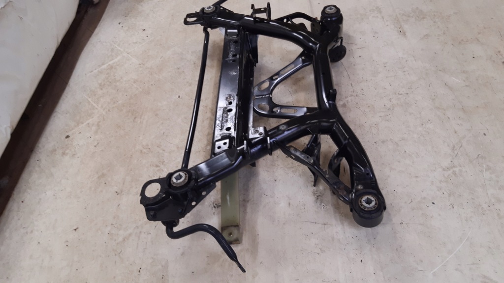 фото №9, Volvo v60 ii подрамник подрамник задняя 32221652, 31429274