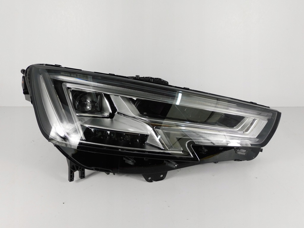 фото №1, Audi a4 b9 8w0 лампа правая full led 8w0941034