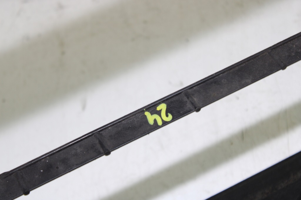 Касета рамка кронштейн радіатора корпус bmw 7 e38 750i m73 1737826 в Україні