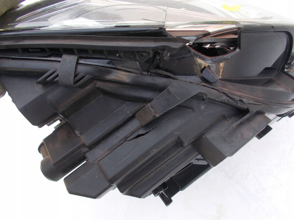 фото №14, Volkswagen touran iii перед сторона права лампа передня 5tb941082a