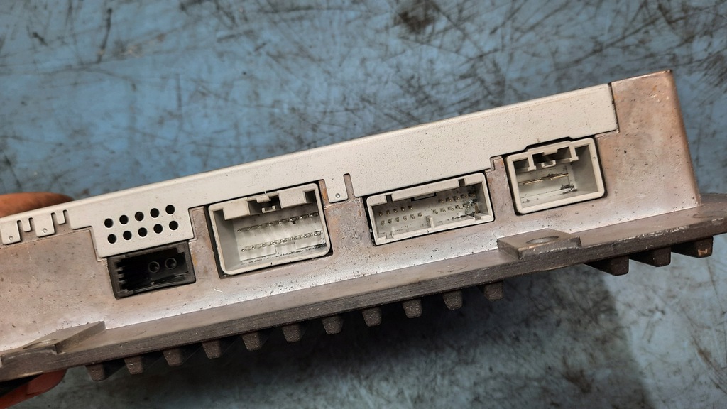 фото №4, Усилитель радио volvo c30 v50 s40 ii 31215524