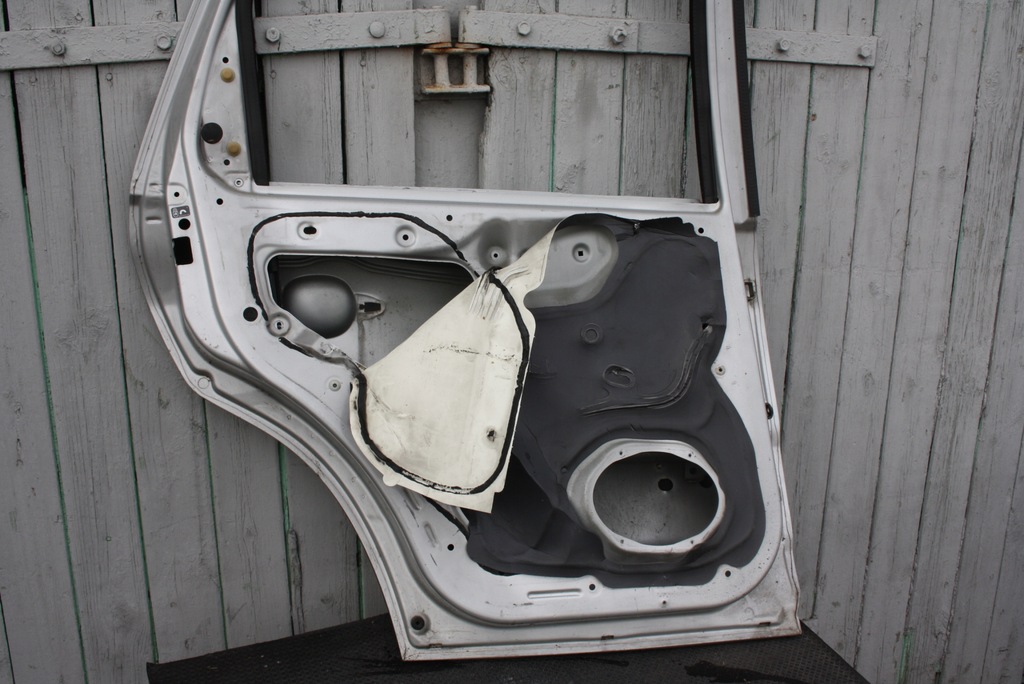 фото №6, Дверь левая задние mazda tribute lak 26a