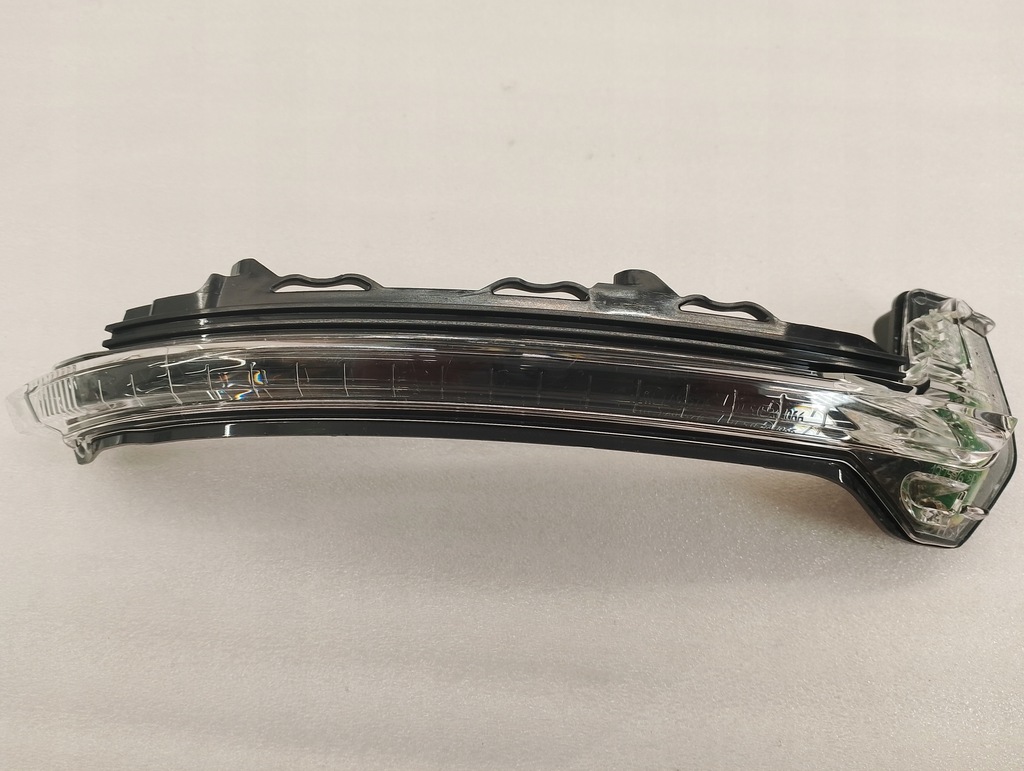 фото №8, Поворотник дзеркало правий audi tt r8 tts 8s0