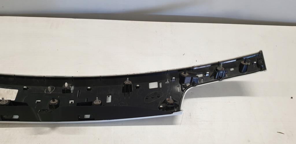 фото №8, Jeep grand cherokee wk2 накладка кришки задня 2010-2021r