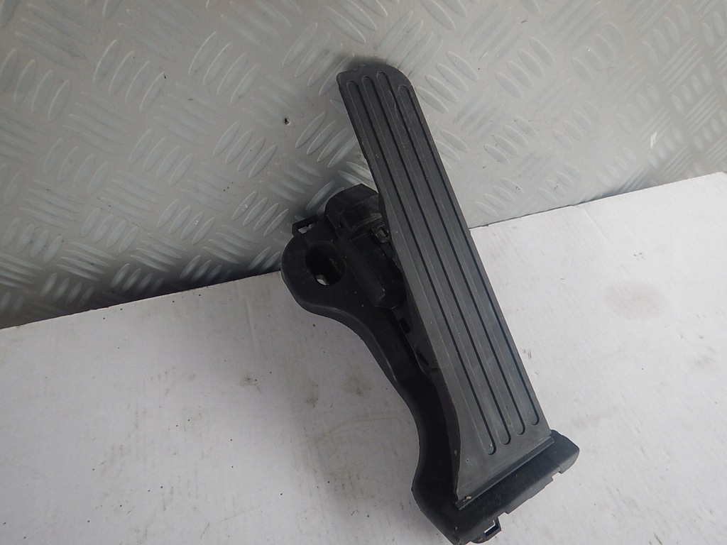 фото №1, Vw passat b7 педаль газа europa