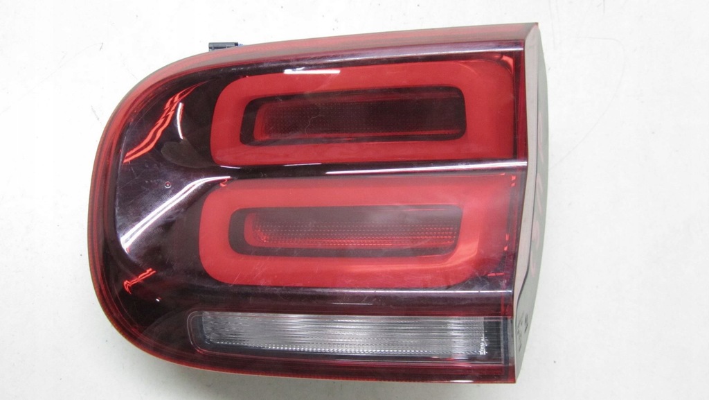 фото №1, Citroen c5 aircross лампа w крышка правая 17-