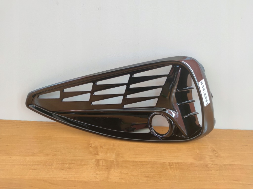 Купить Hyundai i30 левая рамка бампера решётка противотуманной фары lh