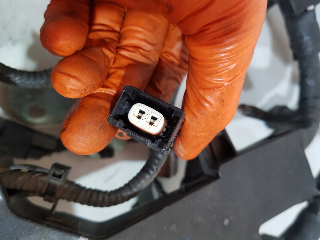 фото №10, Жгут электропроводка 82121-05b90 toyota avensis t27 verso rav 4 2.0d 1ad-ftv