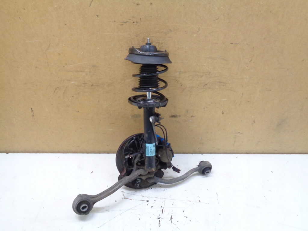 Mercedes clc w203 амортизатор поворотный кулак амортизационная стойка суппорт правый перед Недорого