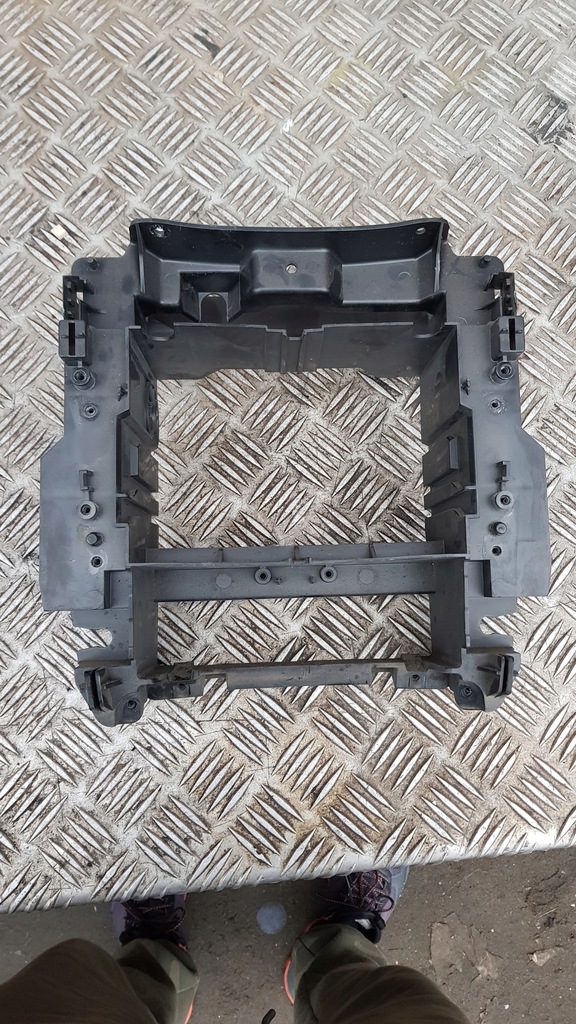 фото №2, Mercedes w209 корзина рамка радіо a2096890016 корпус