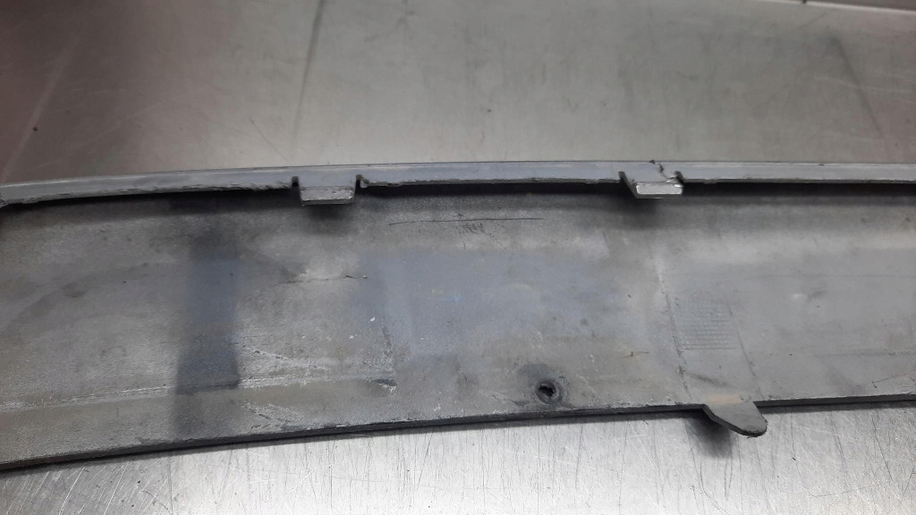 Накладка спойлер бампера передний 31388786 volvo v40 ii 12-17r Оригинал