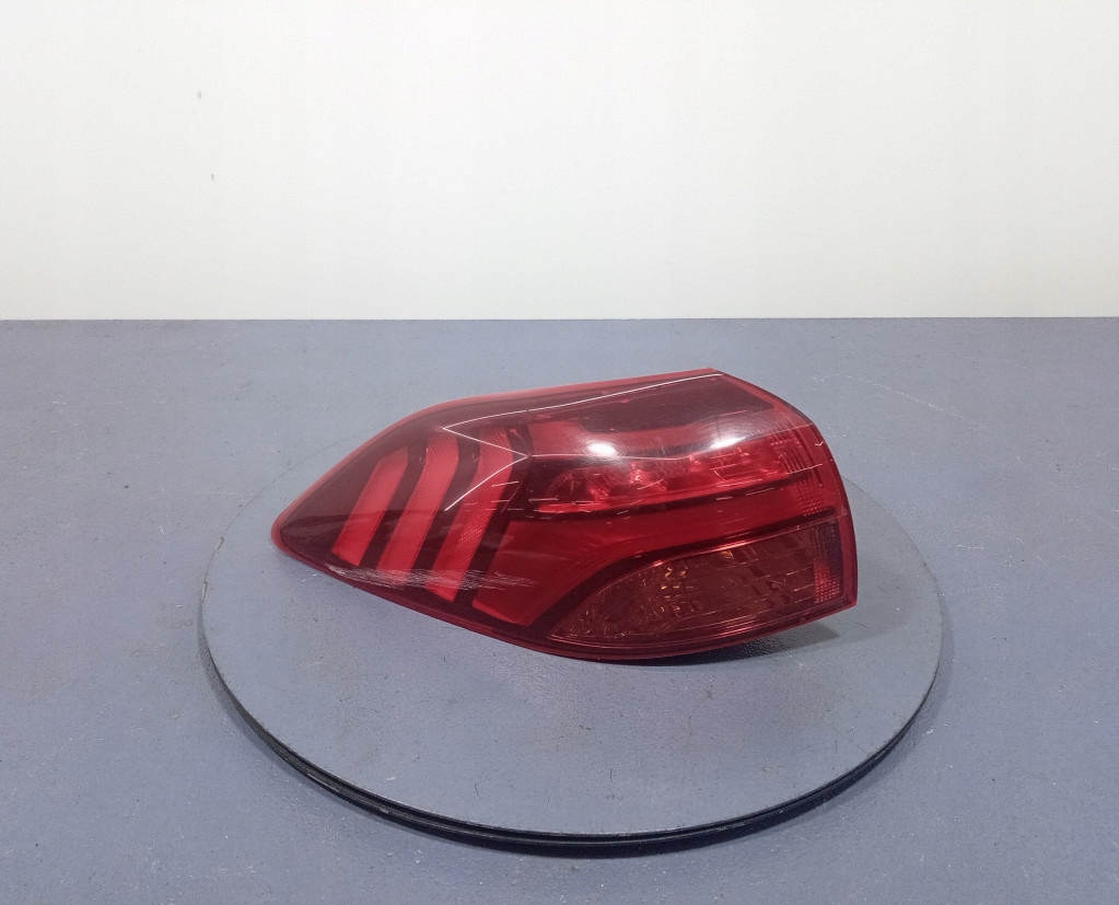 фото №1, Hyundai tucson iii лампа задня ліва задня 92401d7600