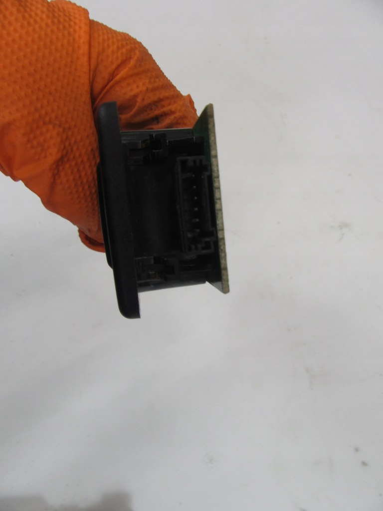 фото №7, Лампа стельовий салонна задня ліва bmw e70 x5