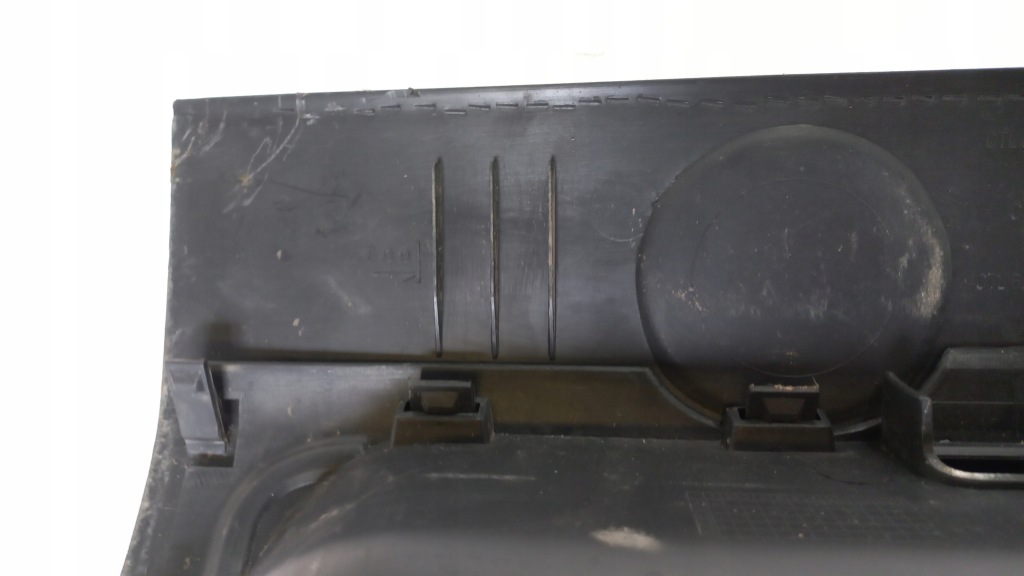 Vivaro trafic talento b накладка заглушка 749068147r Доставка