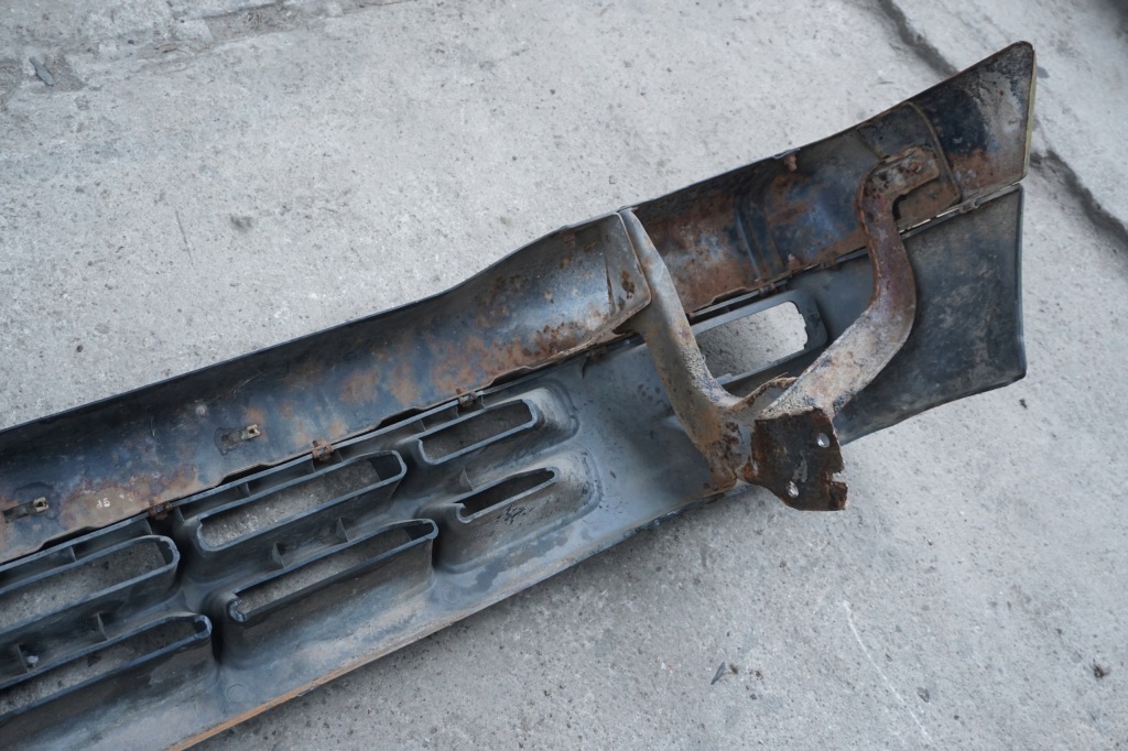 Opel campo бампер перед передній 95r в Україні