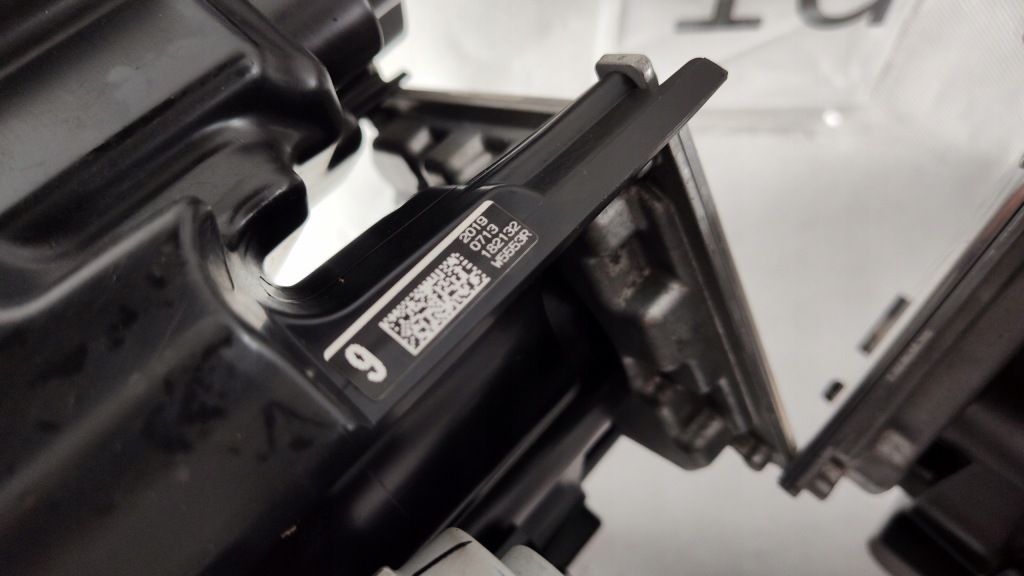 Mazda cx30 full led ліве правий фара фара ліва права 14 контактів в Україні