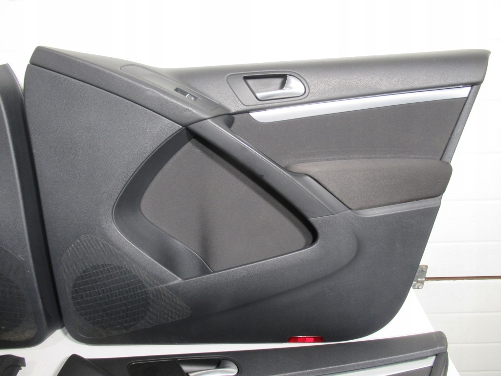 фото №5, Vw tiguan i 5n lift обивка обшивка дверь набор комплект