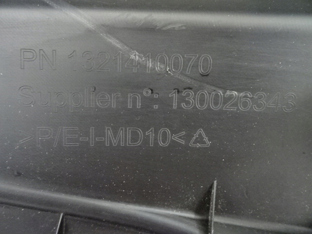 фото №11, Opel movano c уголок бампера левый передний 1321410070 pdc