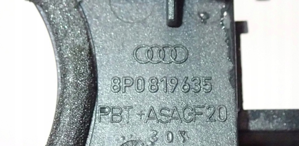 фото №10, Решітка обдув панелі audi rs3 a3 s3 8p 8p0819635