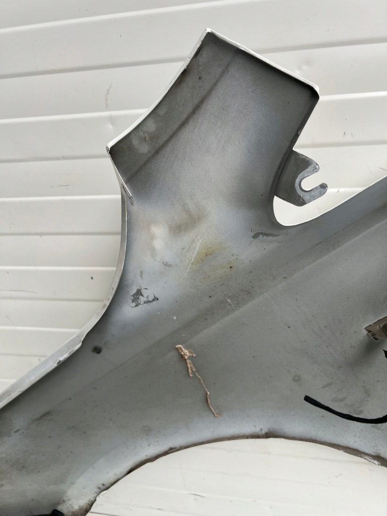 Opel corsa e крыло  правый  fender правый в Украине