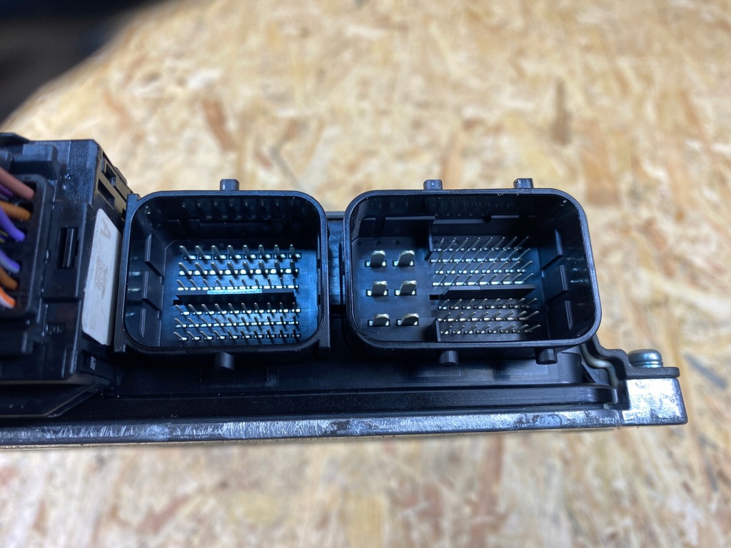 фото №9, Бортовий комп'ютер блок керування двигуна volvo v60 s60 iii 2.0b 31459637